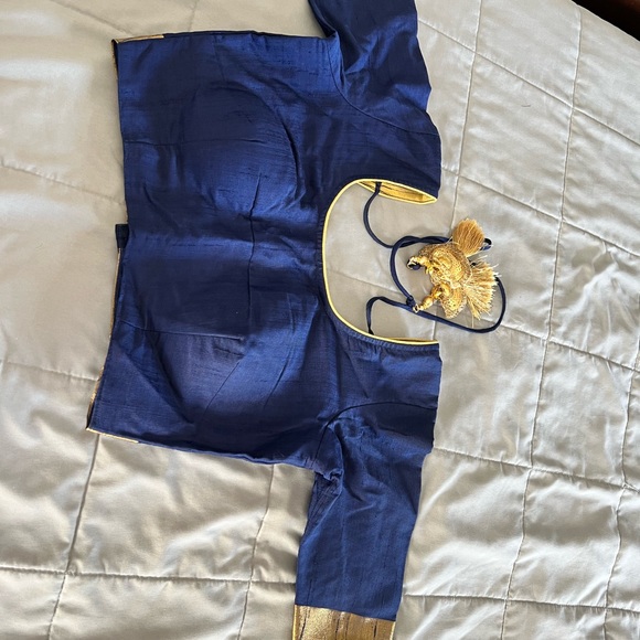 Beautiful saree with stitched blouse, Bust 34B, can make it bigger - Picture 12 of 15